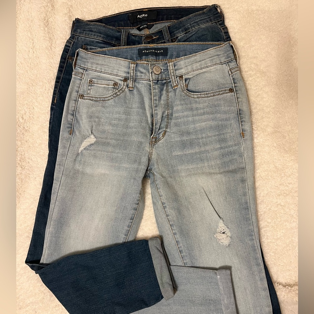 2 pair starter bundle Aeropostale high waisted dark and light wash jeans